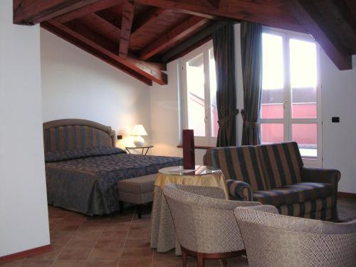 La Locanda Del Melograno Moncalvo Bagian luar foto
